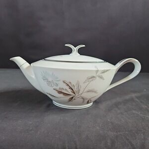 Noritake China Corliss Tea Pot with Lid 5765 Made in Japan‎